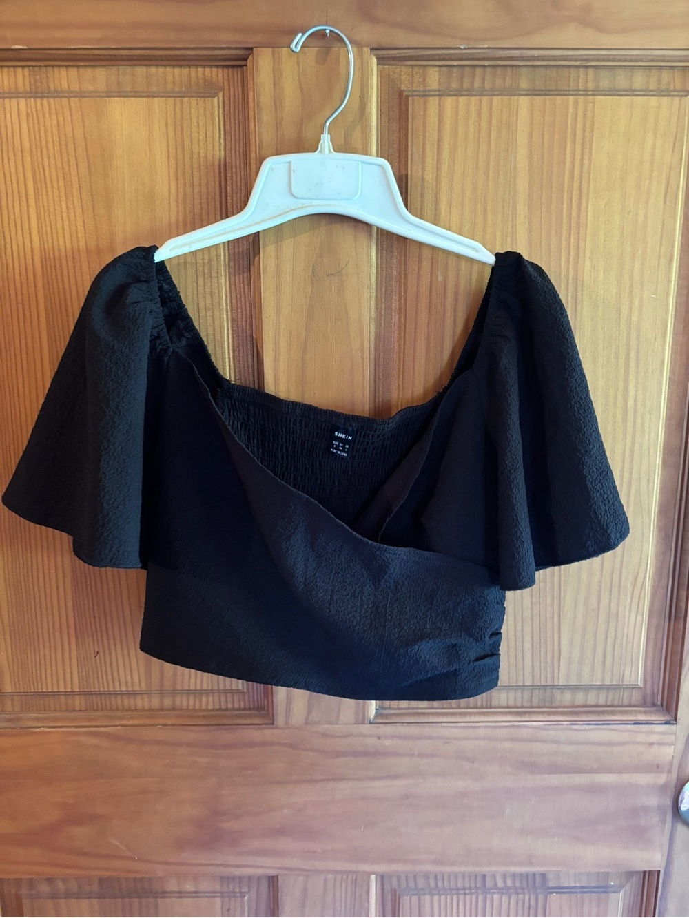 SHEIN Black Off-Shoulder Flutter-Sleeve Crop Top